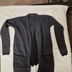 Lululemon Charcoal Grey Vestigan Cardigan Ribbed Knit Sweater Pockets‎ Size M/8